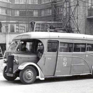 NFS personnel coach from District 34-HQ, Ealing, WW2