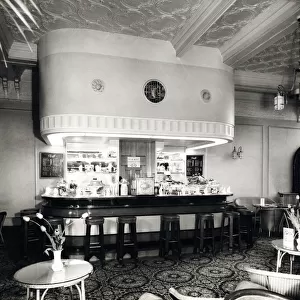 Photograph of Railway Hotel, Putney, London