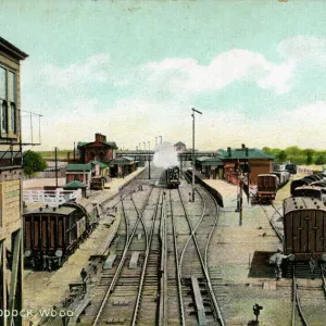 La Stazione Ferroviaria e la Casella di Segnalamento, Paddock Wood, Kent La Stazione Ferroviaria e la Casella di Segnalamento, Paddock Wood, Kent