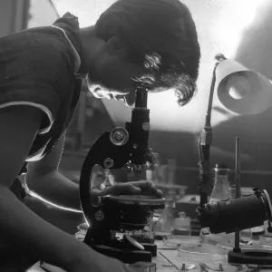 Rosalind Franklin Rosalind Franklin