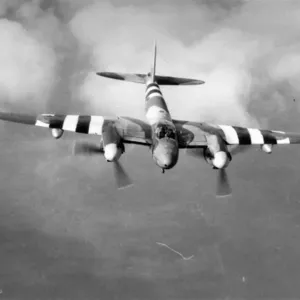 De Havilland DH98 Mosquito FBXVIII Print (Photographic) De Havilland DH98 Mosquito FBXVIII Print (Photographic)