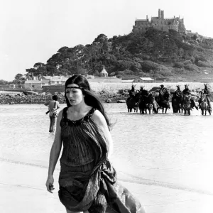 Rula Lenska filming Robin of Sherwood, Cornwall