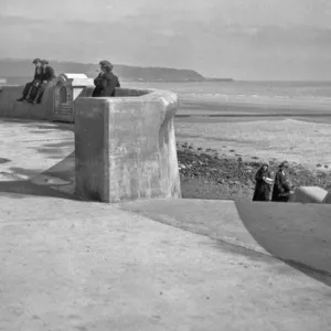 Sea wall and esplanade, Kirkcaldy, Fife, Scotland