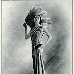 Sleeveless flapper gown 1923