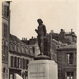 Statue of Edward Jenner - Vaccination Pioneer - Boulogne