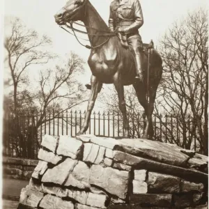 Statue of Field Marshal Haig Print, Edinburgh Castle Statue of Field Marshal Haig Print, Edinburgh Castle