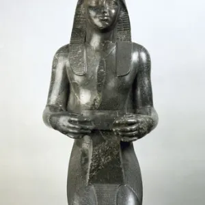 Statue of pharaoh Nectanebo I