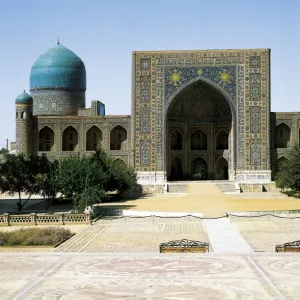 Tilla Kari Madrasa. 1646-1660. UZBEKISTAN. Samarkand