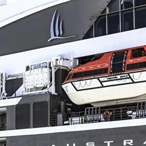 Cruise ship L Austral, modern lifeboat F008 / 3606