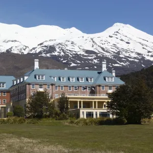 Chateau Tongariro hotel and Mount Ruapehu, Tongariro National Park, UNESCO World Heritage Site, North Island, New Zealand, Pacific