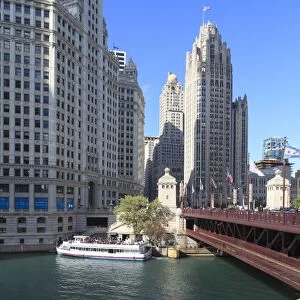 Chicago River and DuSable Bridge with Wrigley Building and Tribune Tower, Chicago, Illinois, United States of America, North America