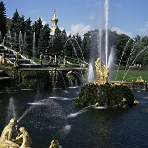 Fountains, Petrodvorets (Peterhof), St