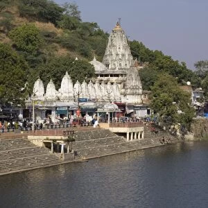Lakeside temple, Dungarpur, Rajasthan, India, Asia