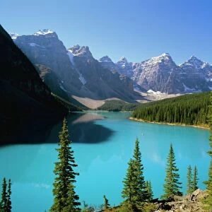 Moraine Lake, Valley of Ten Peaks, Banff National Park, Rocky Mountains, Alberta, Canada