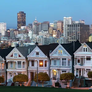 The Painted Ladies and the city at dusk, Alamo Square, San Francisco, California, United States of America, North America