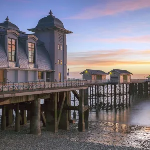 Penarth Pier, near Cardiff, Vale of Glamorgan, Wales, United Kingdom, Europe