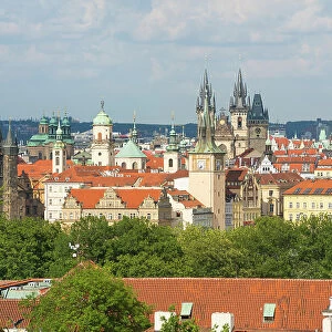 Prague skyline with Old Town Bridge Tower, Church of our Lady Before Tyn, Old Town Hall Tower and others, UNESCO World Heritage Site, Prague, Bohemia, Czech Republic (Czechia), Europe