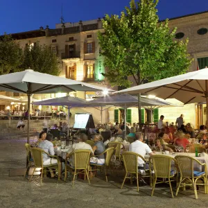 Restaurants in the Plaza Mayor, Pollenca (Pollensa), Mallorca (Majorca)