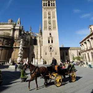 Towers Canvas Print Collection: The Giralda