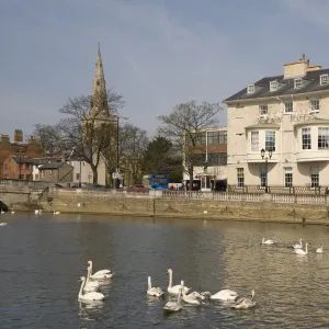 Swan Hotel and Great Ouse River, Bedford, Bedfordshire, England, United Kingdom, Europe