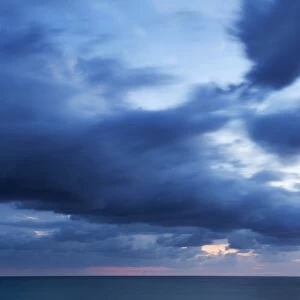 Twilight seascape from Riomaggiore, Cinque Terre, Liguria, Italy, Mediterranean, Europe