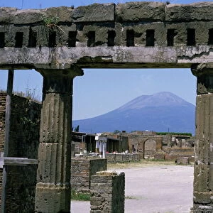Versuvius Volcano seen from Pompeii