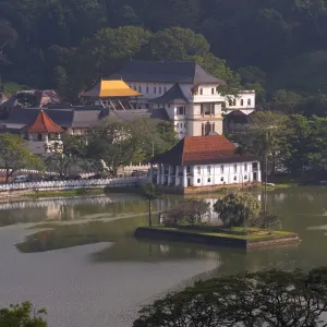 View over Kandy Lake to the Temple of the Tooth