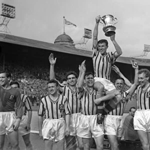 English football Collection: 1957 FA Cup Final - Aston Villa 2 Manchester United 1