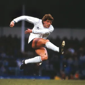 Glenn Hoddle shoots in the 1983 UEFA Cup