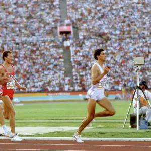 Seb Coe leads the way in the 1984 1500m Olympic final