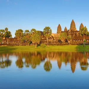 Angkor Wat Temple and reflection in lake in Siem Reap, Cambodia