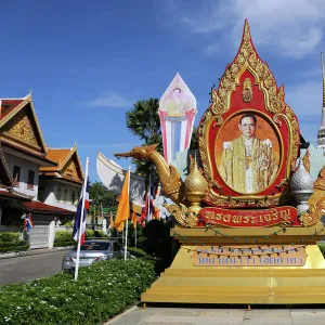 Picture of the Thai King Bhumibol Adulyadej, Rama IX at Wat Yannawa temple, Bangkok, Thailand