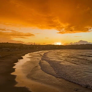 Bondi Beach at sunrise, Sydney, New South Wales, Australia