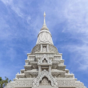 Cambodia, Phnom Penh, the Silver Pagoda, stupa