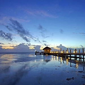 Central America, Belize, Ambergris Caye, San Pedro, dawn over the Caribbean sea