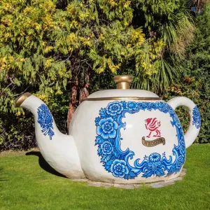 Giant Teapot, Welsh Tea House Ty Te Caerdydd Garden, Gaiman, The Welsh Settlement