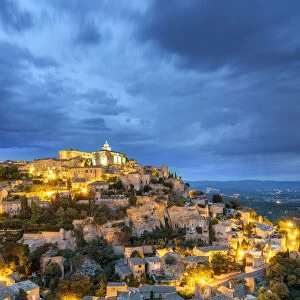 Hilltop town of Gordes at night, Vaucluse, Provence-Alpes-Cote d Azur