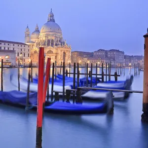 Italy, Veneto, Venezia district, Venice. Basilica di Santa Maria della Salute at sunset