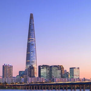 Lotte World Tower and Han River at dusk, Seoul, South Korea
