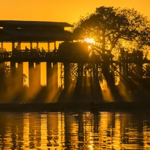 People on U Bein bridge over Taungthaman Lake at sunset, Amarapura, Amarapura Township