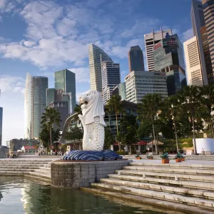 Singapore, Singapore, Marina Bay. The Merlion Statue with the city skyline in the background