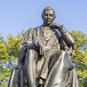 Statue of Edward Jenner, the physician, Kensington Gardens, Hyde Park, London, England, UK