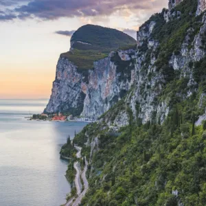 Strada della Forra, Tremosine, lake Garda, Brescia district, Lombardy, Italy