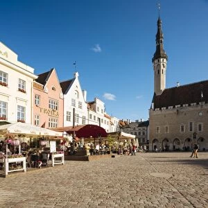 Town Hall Square (Raekoja plats), Old Town, Tallinn, Estonia, Europe
