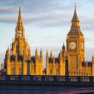 UK, England, London, Houses of Parliament, Big Ben and Lambeth Bridge