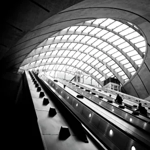 UK, London, Canary Wharf Underground Station, Jubilee Line