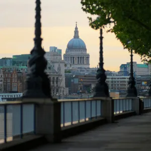 UK, London, St. Pauls Cathedral from South Bank