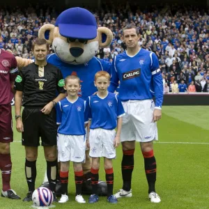 Soccer - Clydesdale Bank Scottish Premier League - Rangers v Heart of Midlothian - Ibrox Stadium