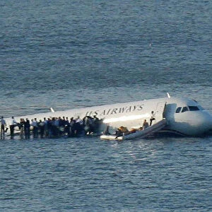 US Airways plane lands in the Hudson River