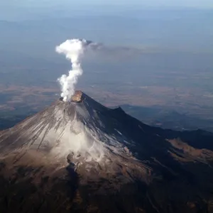 Steam rises from Mexicos Popocatepetl volcano in Puebla